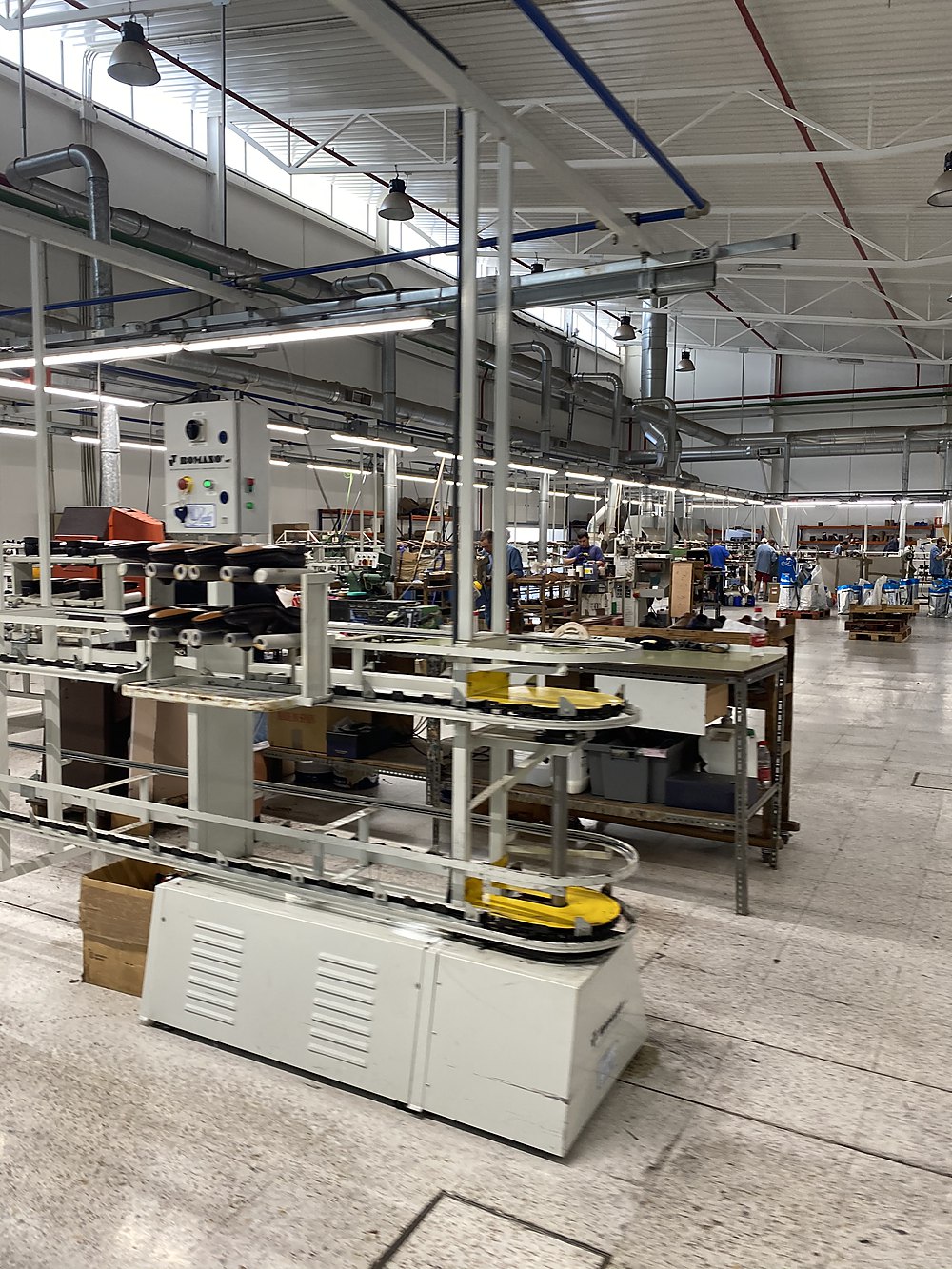 Machine line seen across the hall